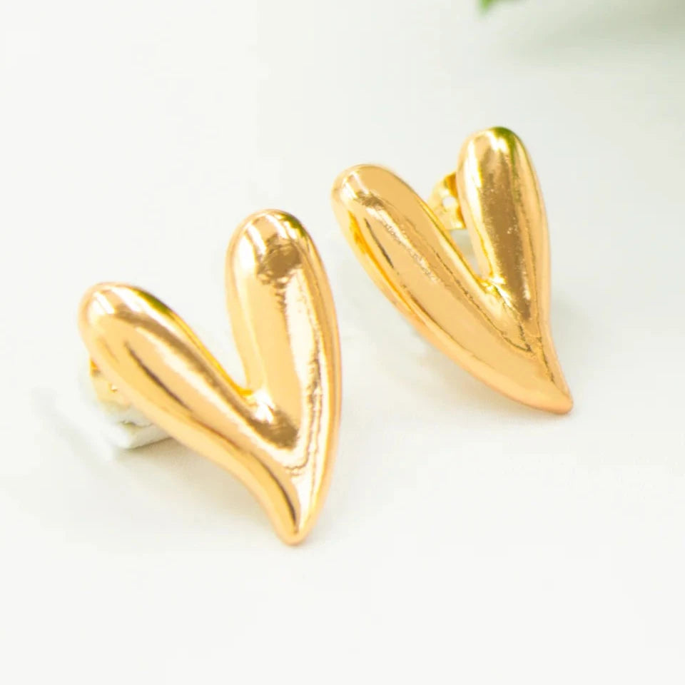 Heartthrob Stud Earrings