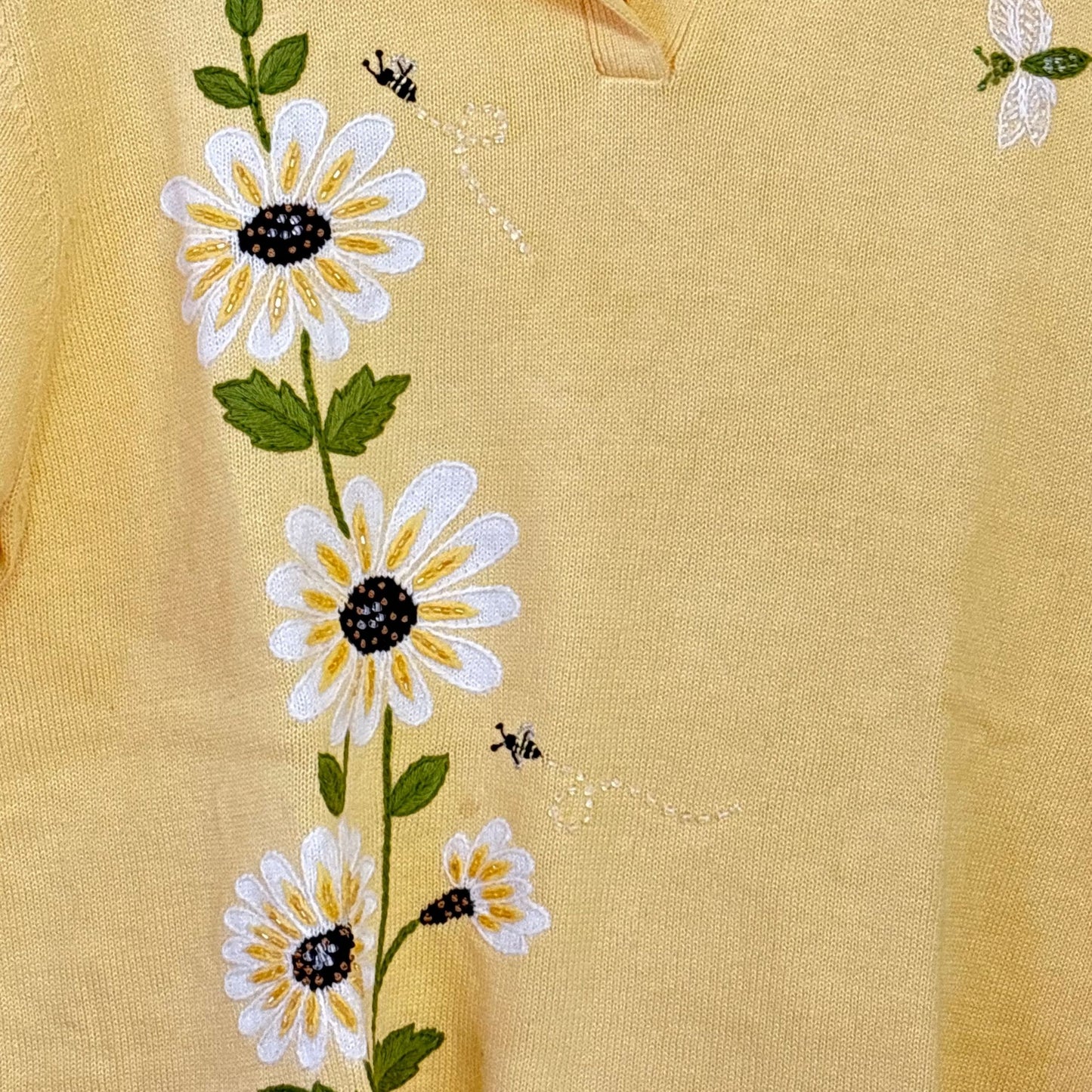Sunny Daisy Buzz