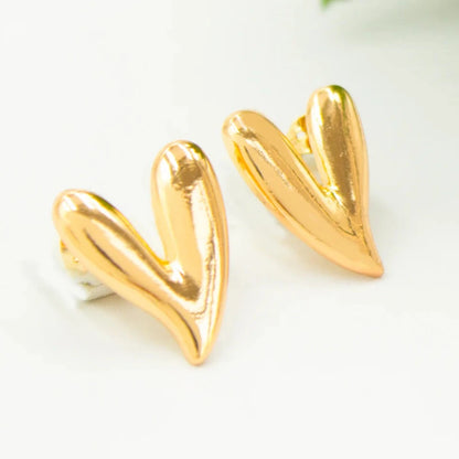 Heartthrob Stud Earrings