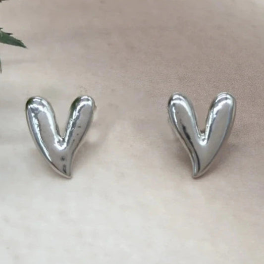Heartthrob Stud Earrings