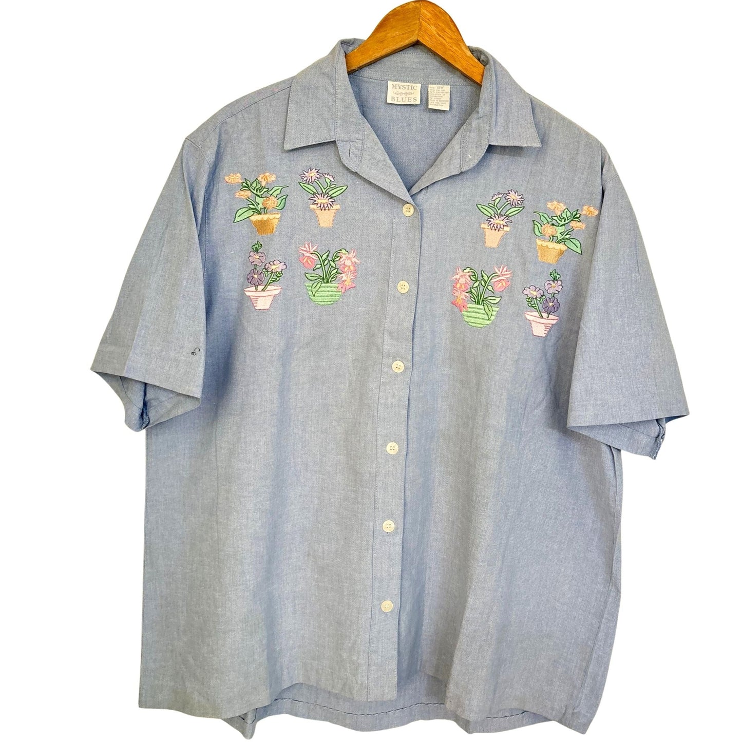 Potted Bloom Button Up