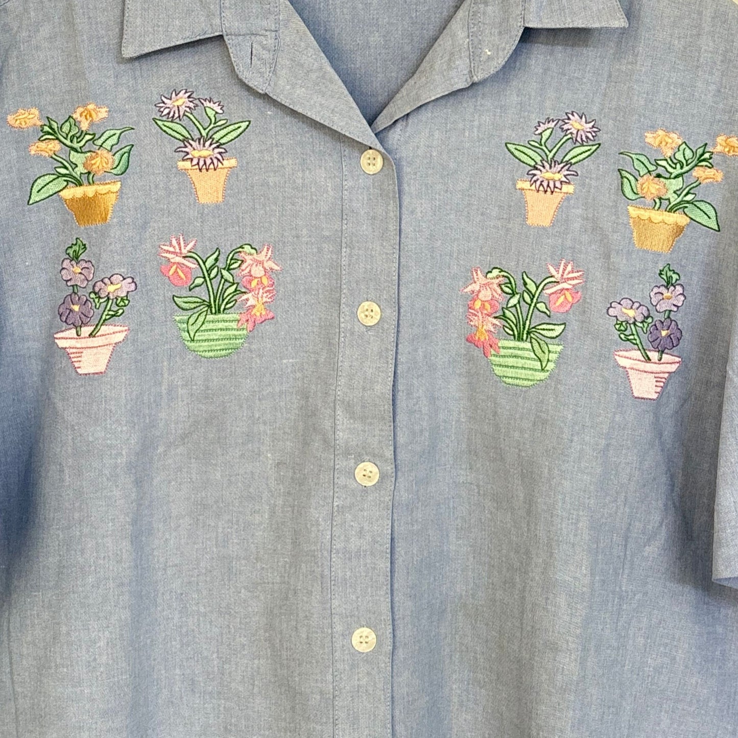 Potted Bloom Button Up